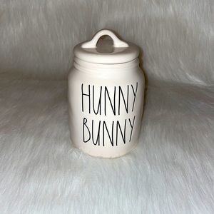 NWOT Rae Dunn HUNNY BUNNY canister